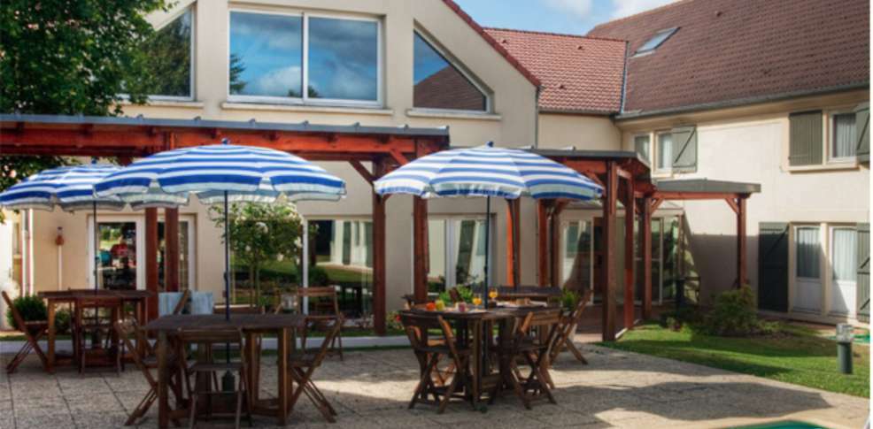 Western Amarys & Hotel 3*